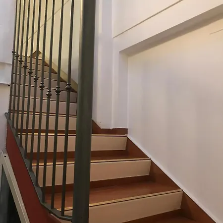 Degli Artisti Apartment