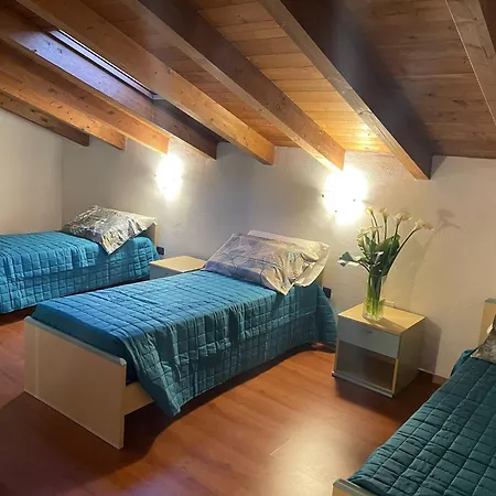 Degli Artisti Apartman *